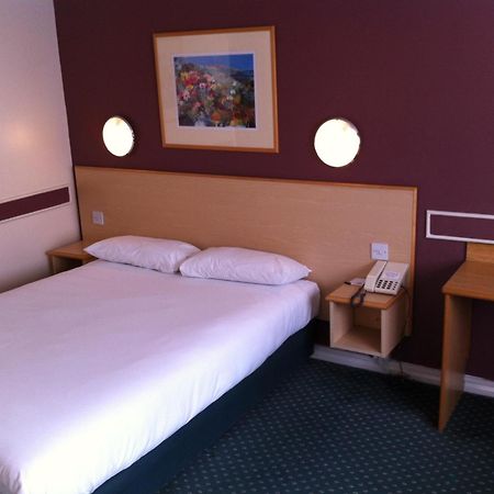 Days Inn Hotel Sheffield South Хартхилл Экстерьер фото