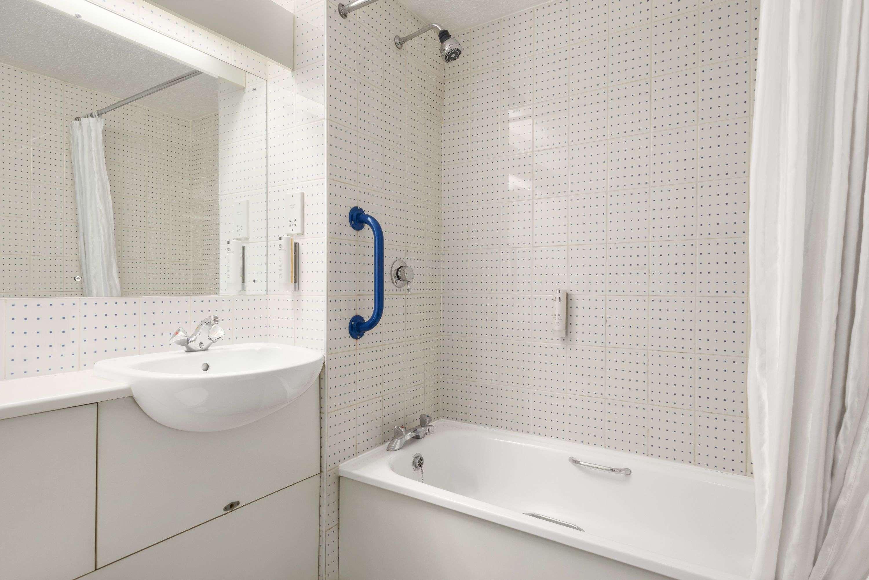 Days Inn Hotel Sheffield South Хартхилл Экстерьер фото