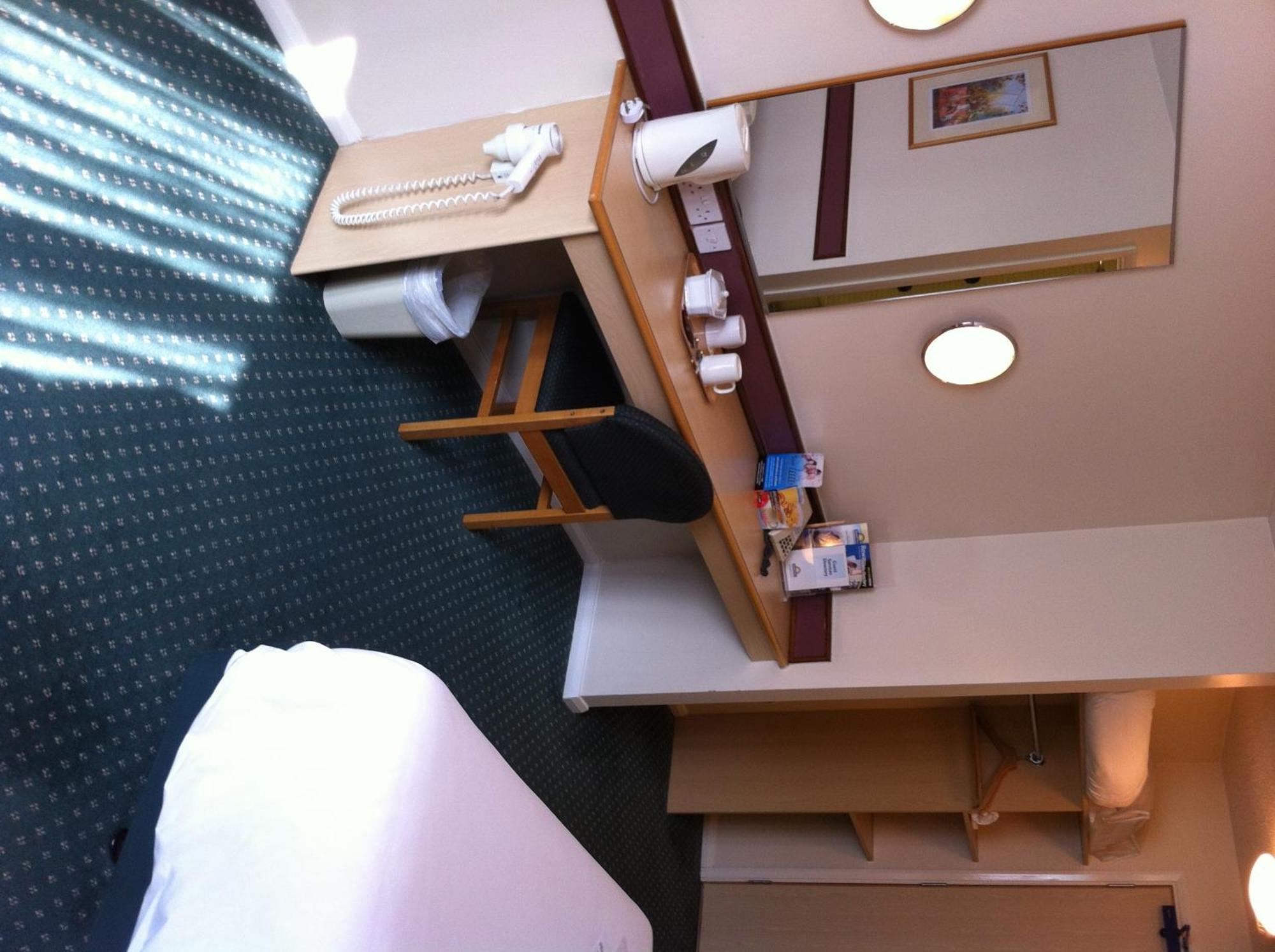 Days Inn Hotel Sheffield South Хартхилл Экстерьер фото