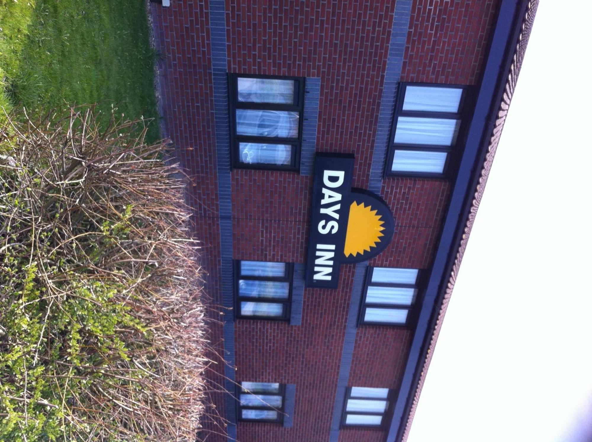 Days Inn Hotel Sheffield South Хартхилл Экстерьер фото